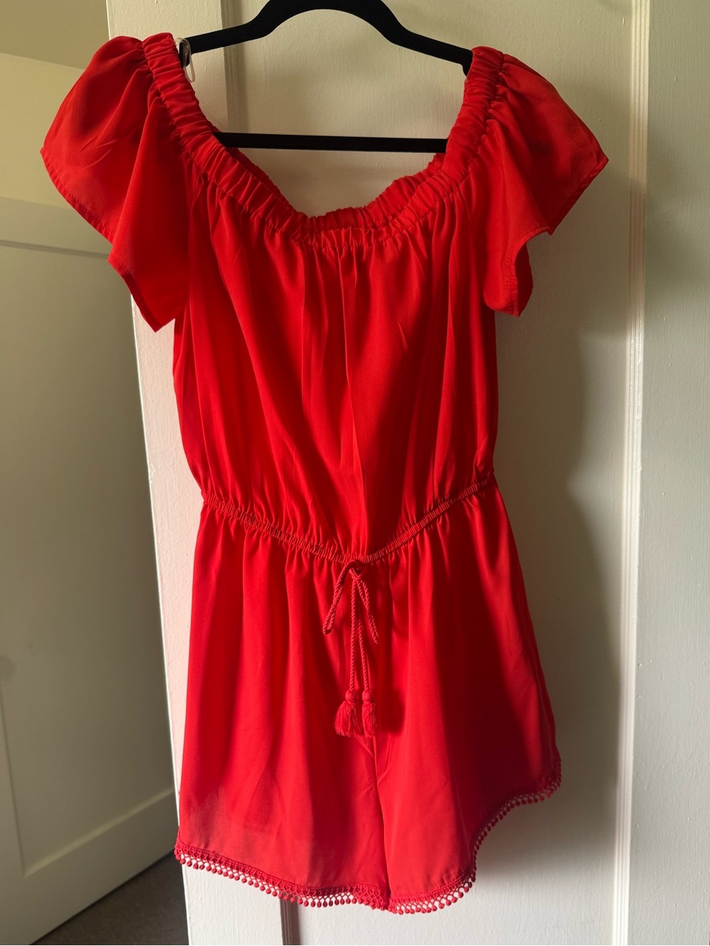 BeBop Off Shoulder Red Romper | SZ med|Flutter Sleeve | Smocked Waist | like new